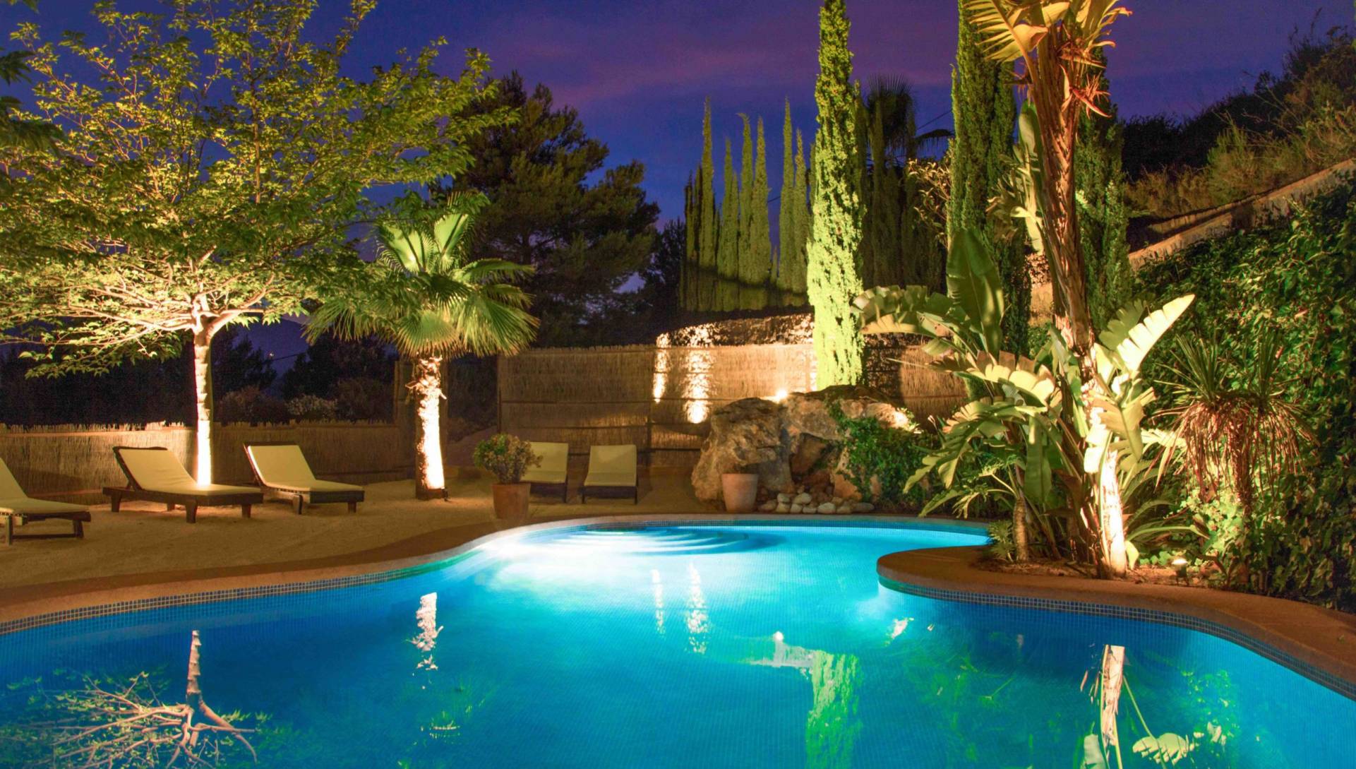 swimming pool rural hotel near altea